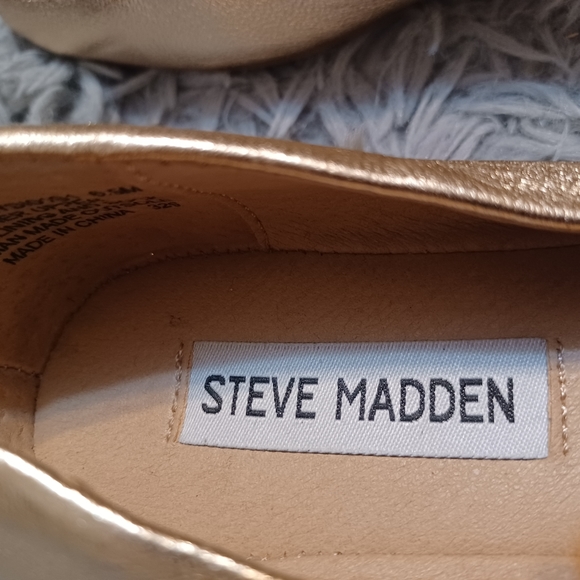 LIKE NEW Steve Madden Gold Ballet Flats Women's Size 6.5 - Picture 7 of 10